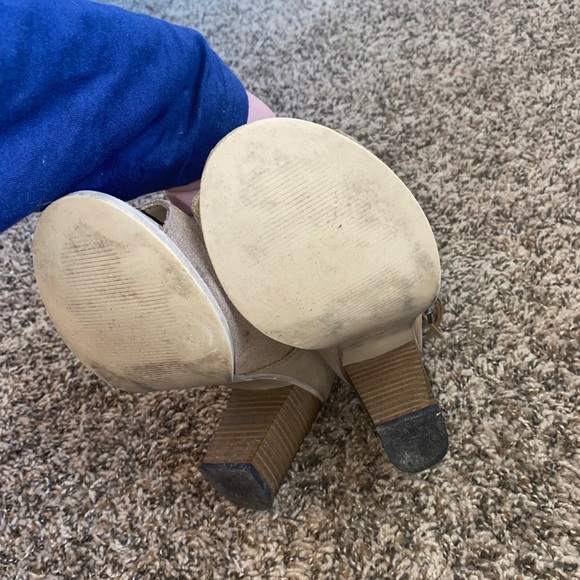 Suede Fringe Booties - Picture 4 of 4